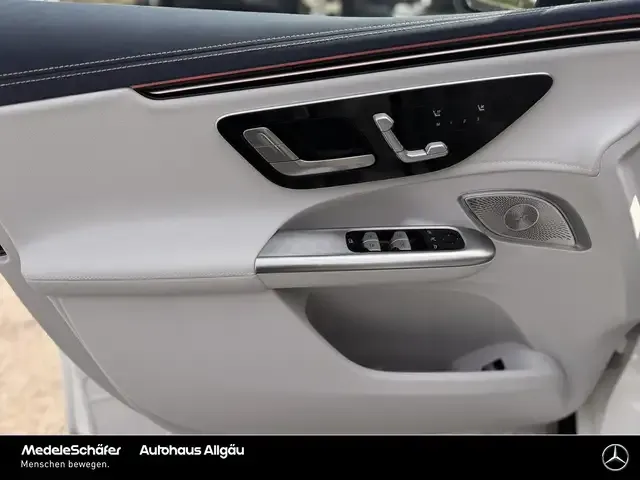 Mercedes-Benz EQE 53