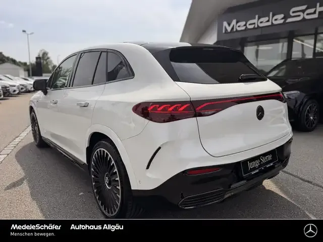 Mercedes-Benz EQE 53