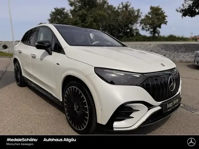 Mercedes-Benz EQE 53
