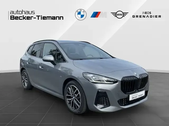 BMW 220
