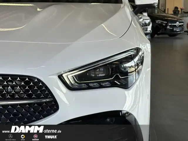 Mercedes-Benz CLA 250