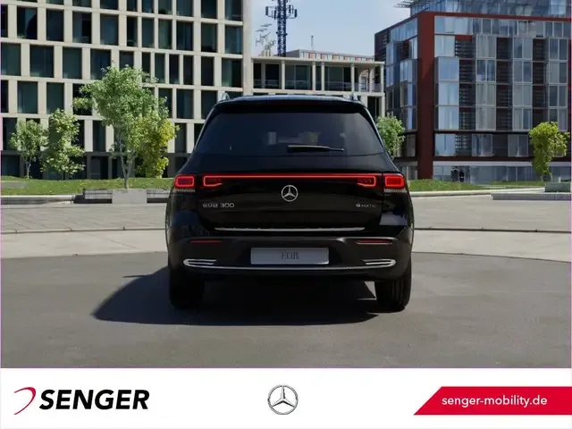 Mercedes-Benz EQB 300