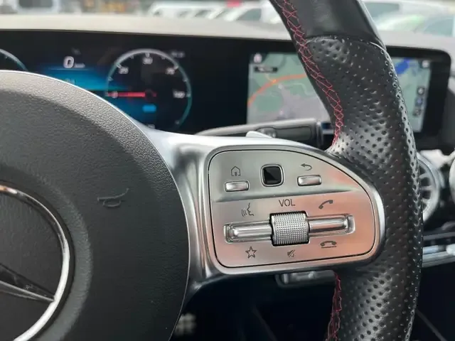 Mercedes-Benz EQA 300