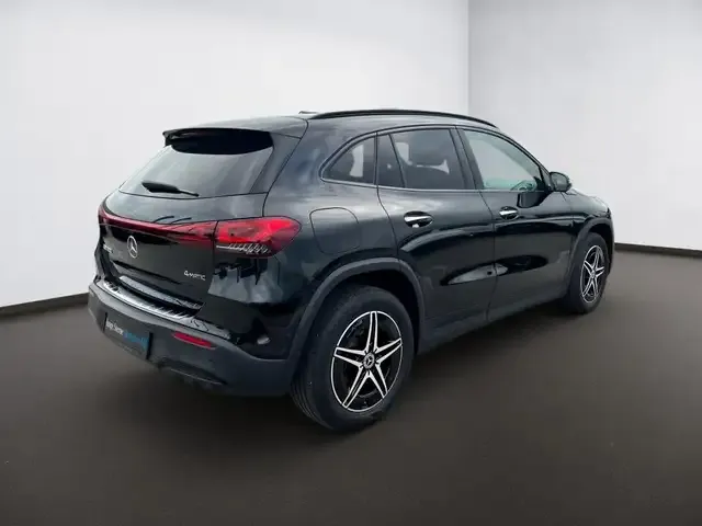 Mercedes-Benz EQA 300
