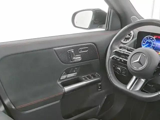 Mercedes-Benz EQA 350