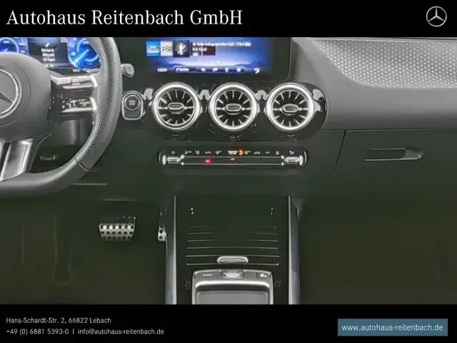 Mercedes-Benz EQA 300