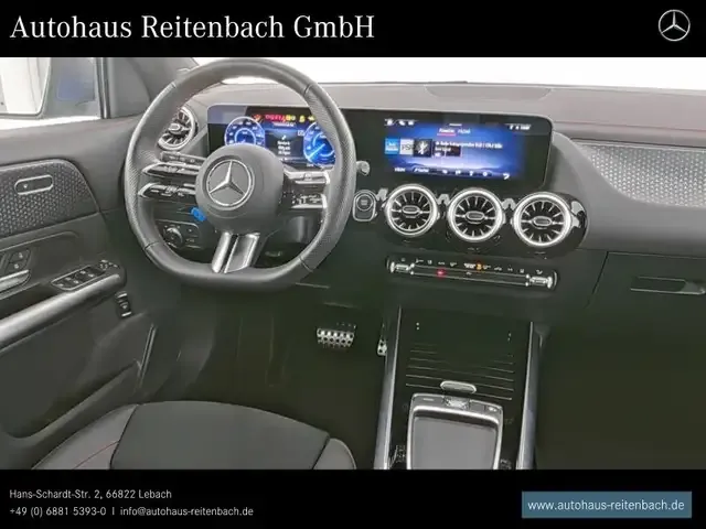 Mercedes-Benz EQA 300