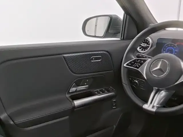 Mercedes-Benz EQA 350