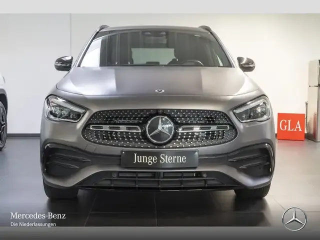 Mercedes-Benz GLA 250