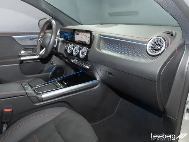 Mercedes-Benz EQA 300