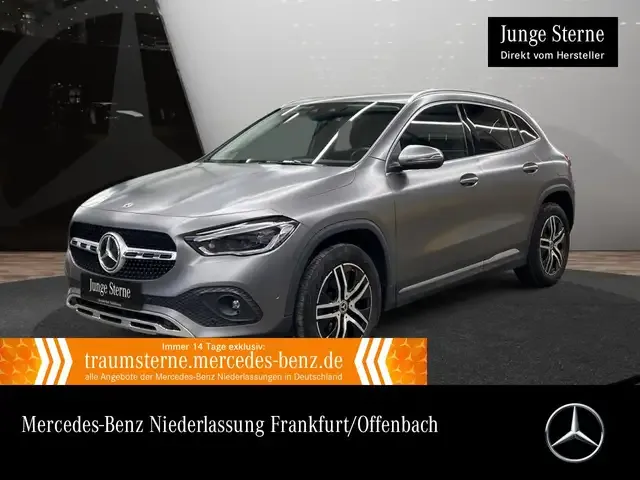 Mercedes-Benz GLA 220