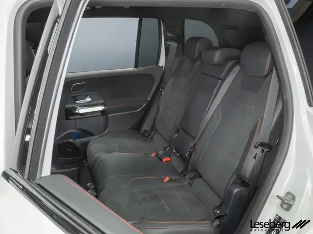 Mercedes-Benz EQB 300