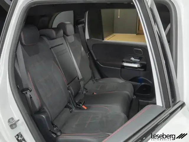 Mercedes-Benz EQB 300