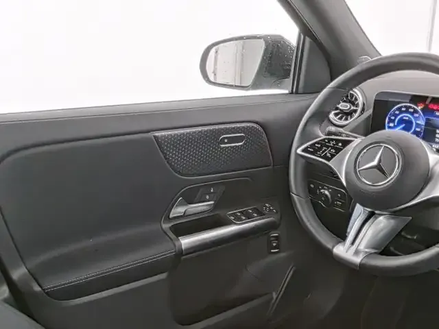 Mercedes-Benz EQA 350