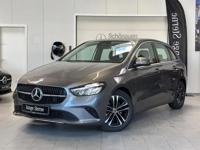 Mercedes-Benz B 200