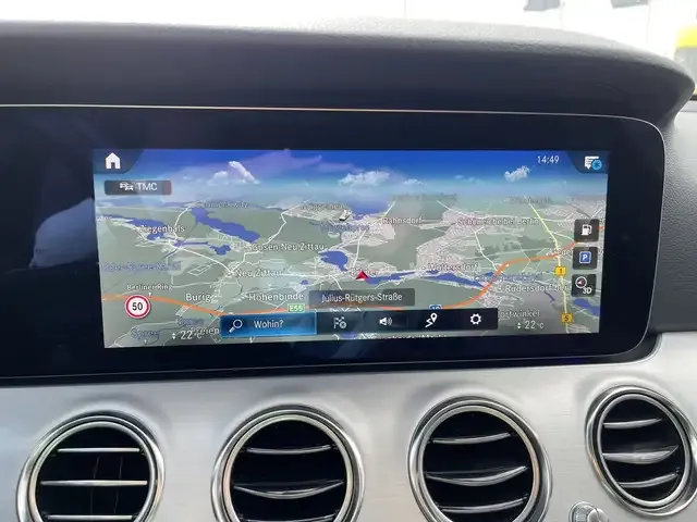 Mercedes-Benz E 200