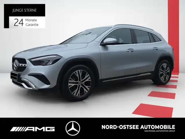 Mercedes-Benz GLA 200