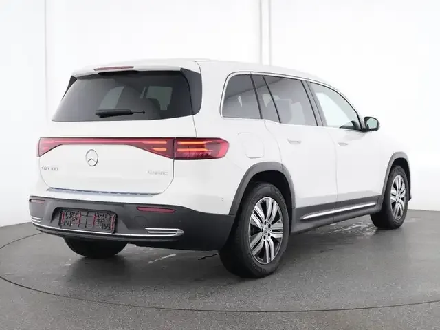 Mercedes-Benz EQB 300