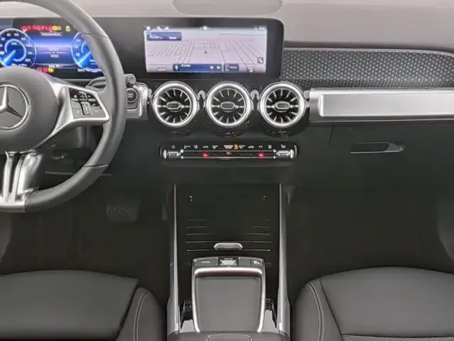 Mercedes-Benz EQB 300