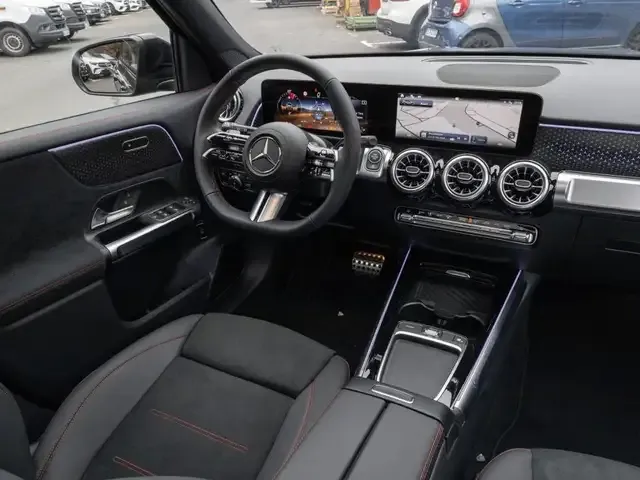 Mercedes-Benz GLB 220