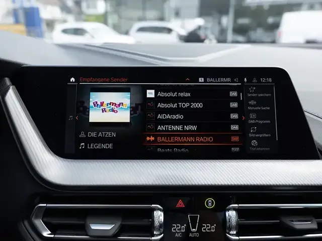 BMW 218