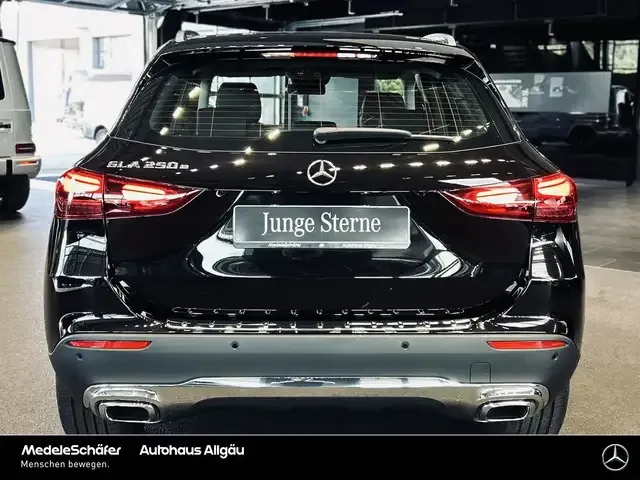 Mercedes-Benz GLA 250