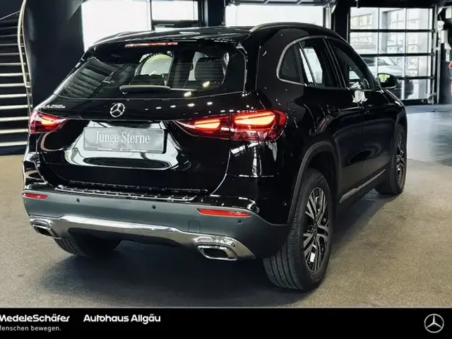 Mercedes-Benz GLA 250
