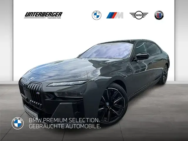 BMW 760