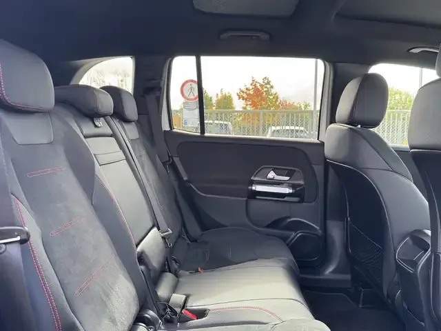 Mercedes-Benz GLB 200