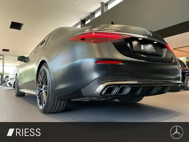 Mercedes-Benz S 63 AMG