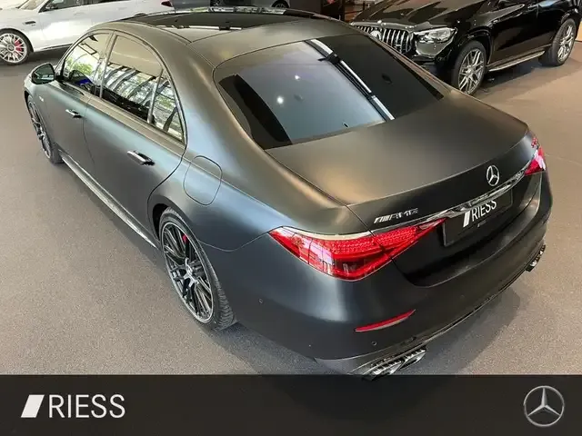 Mercedes-Benz S 63 AMG