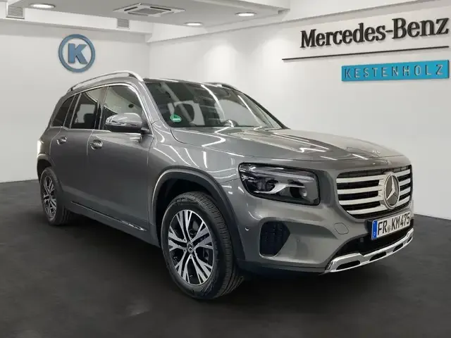 Mercedes-Benz GLB 200