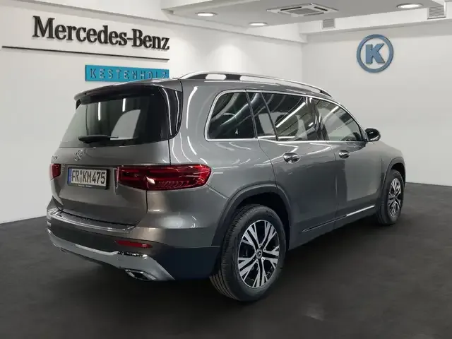 Mercedes-Benz GLB 200