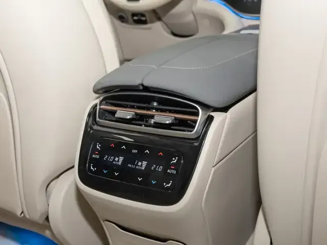 Mercedes-Benz EQS SUV