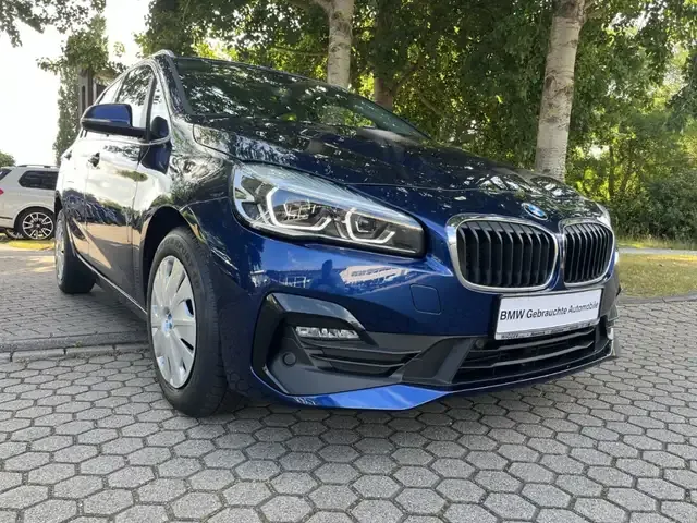 BMW 218