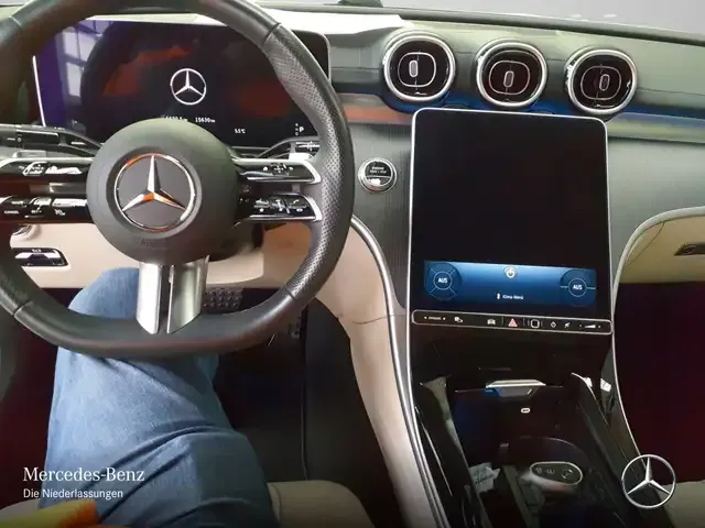 Mercedes-Benz CLE 200