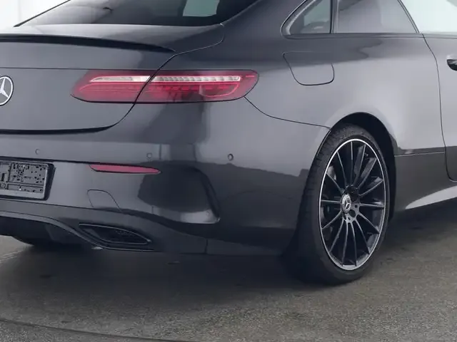 Mercedes-Benz E 400