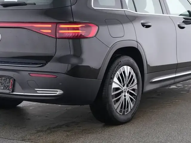 Mercedes-Benz EQB 250