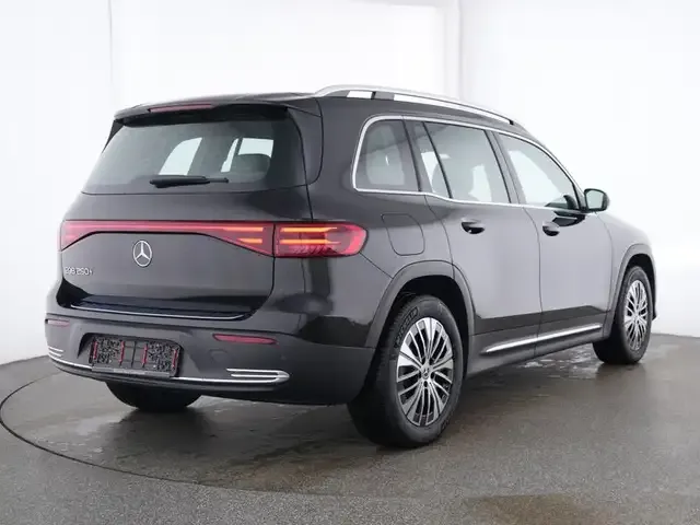 Mercedes-Benz EQB 250