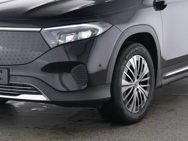 Mercedes-Benz EQB 250