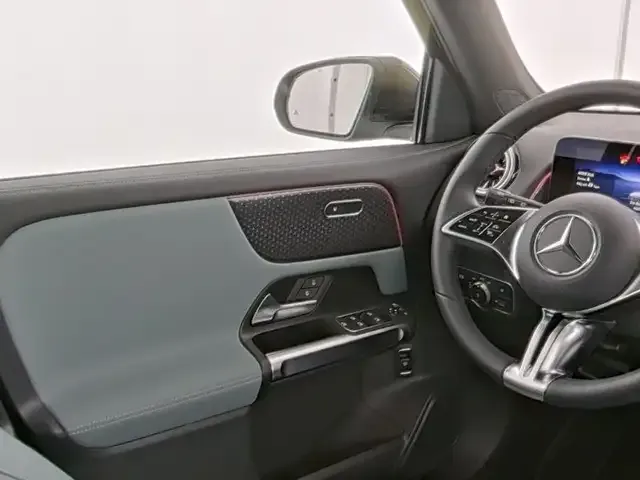 Mercedes-Benz EQB 250