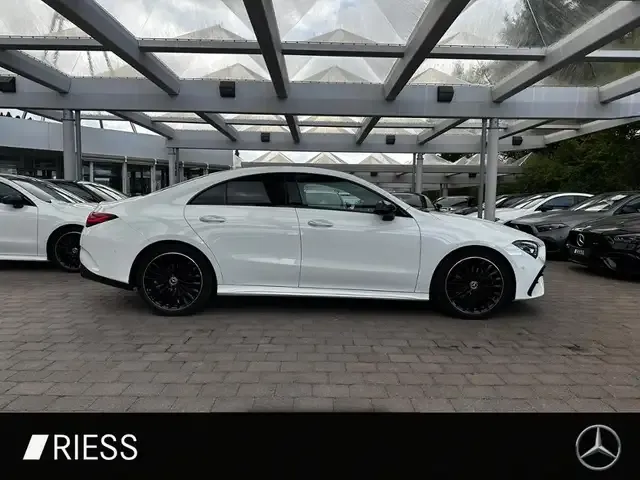 Mercedes-Benz CLA 220
