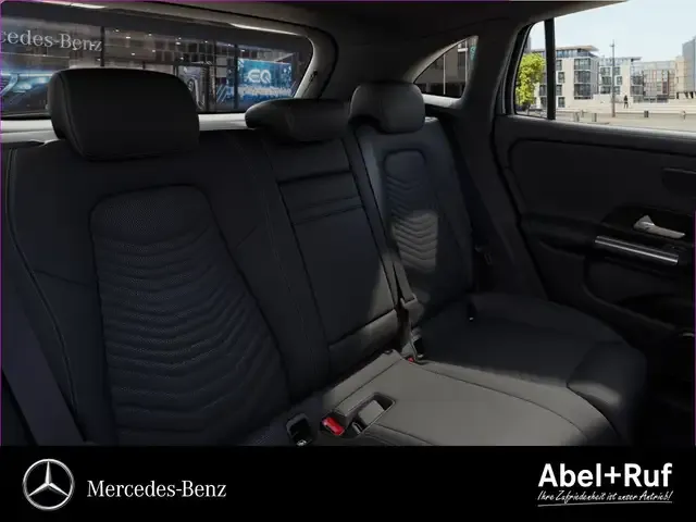 Mercedes-Benz EQA 300