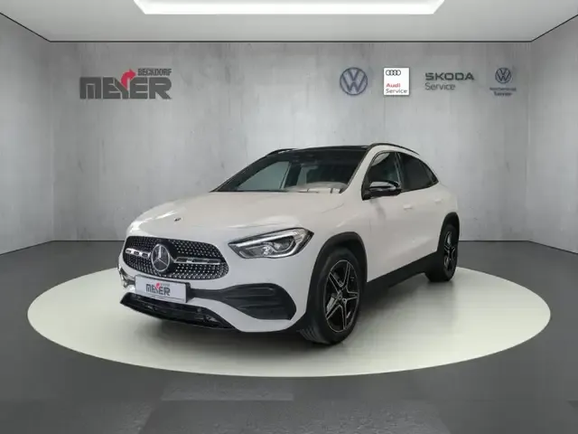 Mercedes-Benz GLA 200