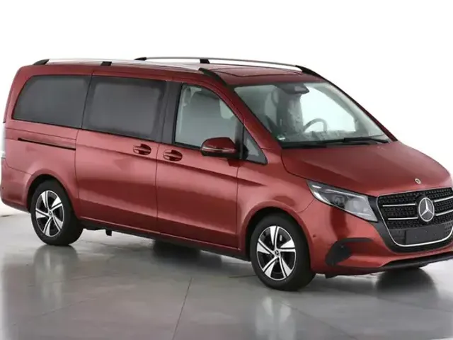 Mercedes-Benz V 220