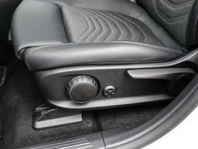 Mercedes-Benz EQB 350