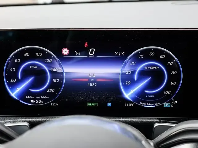 Mercedes-Benz EQB 350