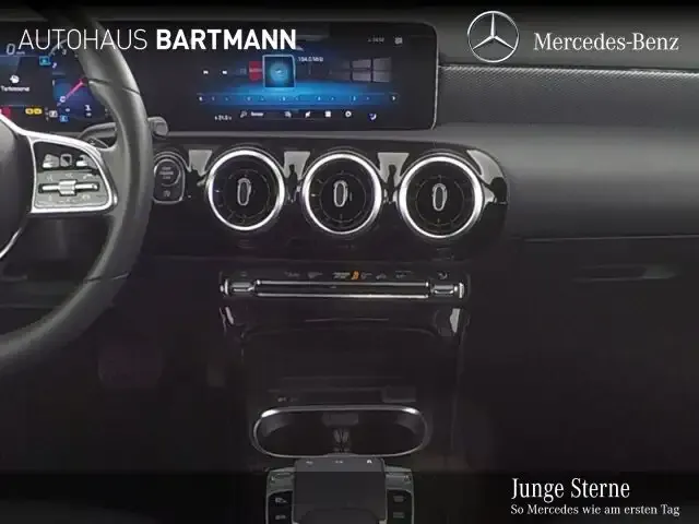 Mercedes-Benz A 220