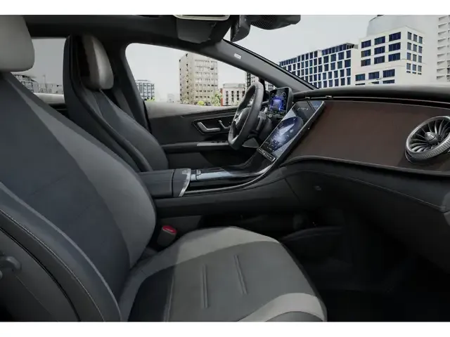 Mercedes-Benz EQE 350