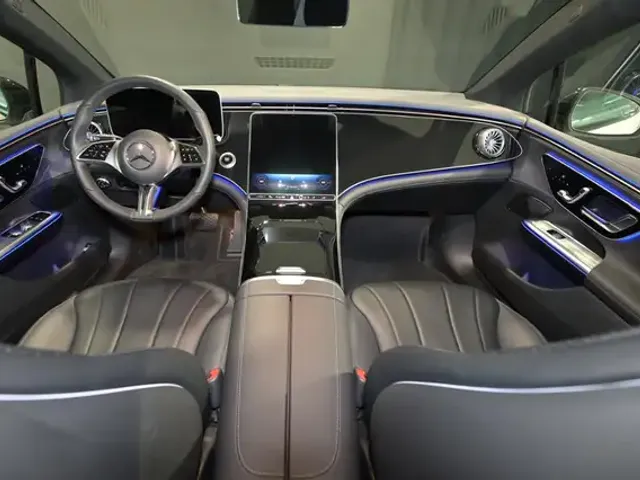 Mercedes-Benz EQE 300